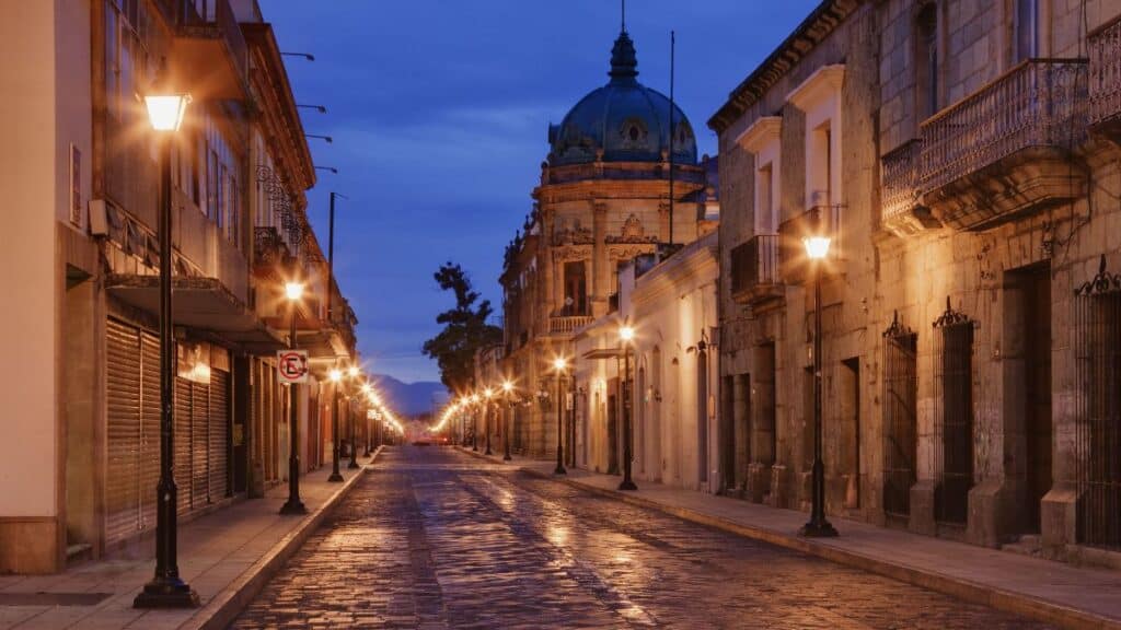 street lights on an empty street oaxaca city