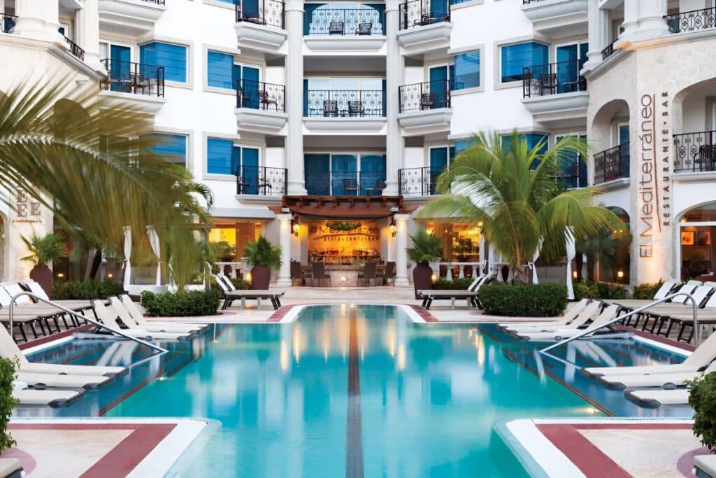 hilton playa del carmen ridiculously elegant courtyard pool and lounge